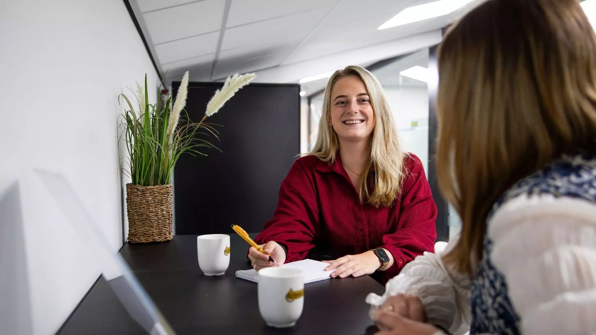 ⭐ Bij 123inkt zijn we elke dag bezig met het uitbreiden van ons succesvolle huismerk assortiment. Als Sourcing Assistent ben jij een belangrijke schakel tussen verschillende stakeholders en leveranciers. Je bent een spin in het web, een regelaar én werkt punctueel. Hier vind je de vacature: https://lnkd.in/e38MjeS3

⭐Klaar om, samen met onder andere jouw collega's Rob Ratelband en Frank Wang MBA, het sourcing team te vormen? Solliciteer snel! 🚀

#vacature #inkoopvacature #sourcing #werkenbij123inkt