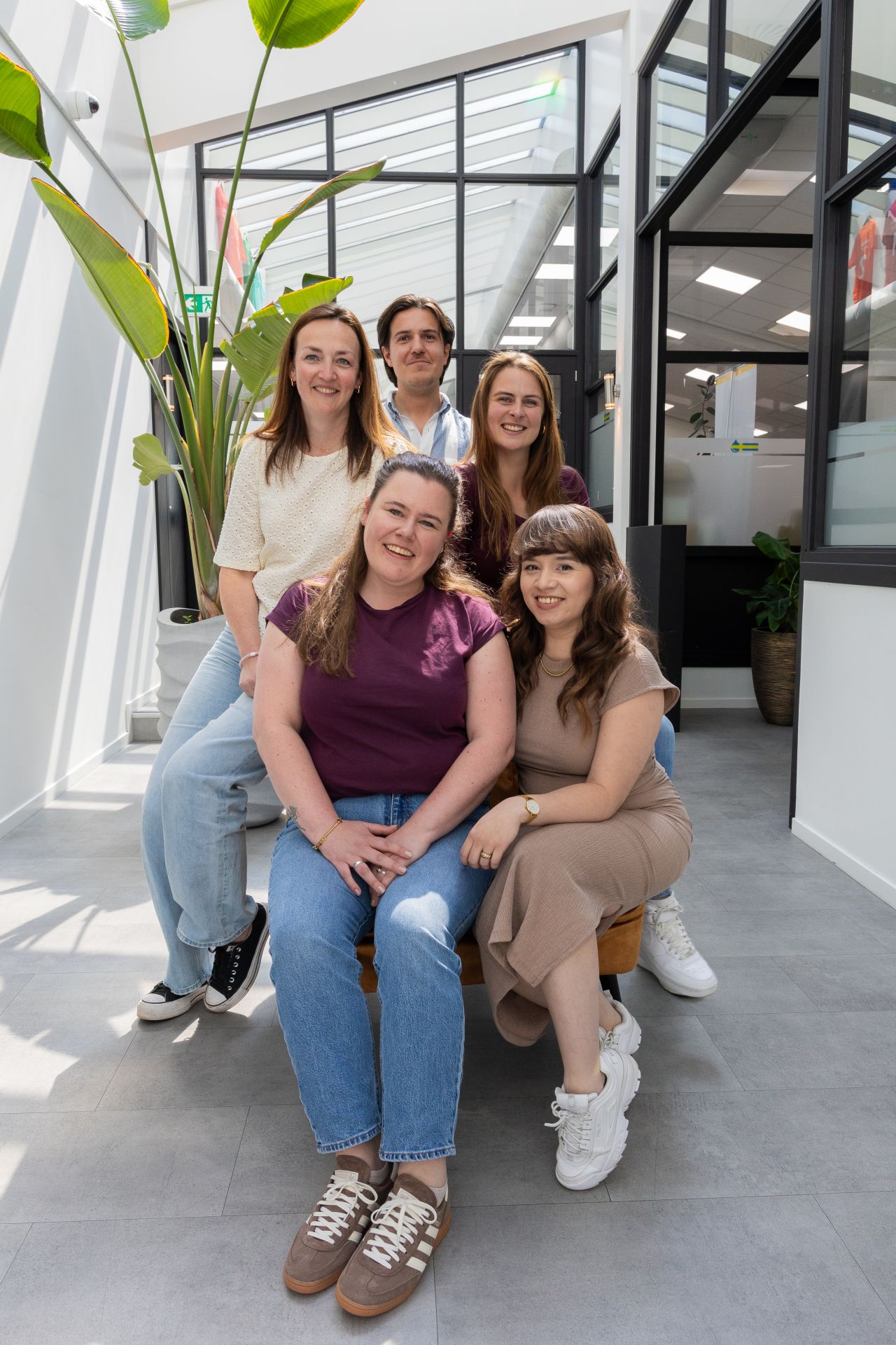 Een dynamische en leuke functie binnen een nog leuker team! Samenwerken met  Sharon, Iris, Marco, Femke en Madelon is elke dag een feestje 💛