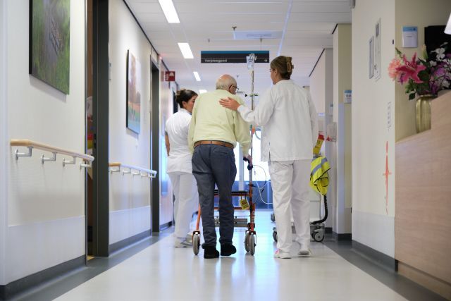 𝗩𝗮𝗰𝗮𝘁𝘂𝗿𝗲 𝗔𝗡𝗜𝗢𝗦 𝗞𝗹𝗶𝗻𝗶𝘀𝗰𝗵𝗲 𝗚𝗲𝗿𝗶𝗮𝘁𝗿𝗶𝗲
Wil jij ervaring opdoen binnen de klinische geriatrie of je voorbereiden op een opleidingsplek tot klinisch geriater? In het Catharina Ziekenhuis krijg je de kans om te werken met een diverse groep oudere patiënten én je verder te ontwikkelen binnen een hecht en multidisciplinair team.

𝙒𝙖𝙩 𝙜𝙖 𝙟𝙚 𝙙𝙤𝙚𝙣?
 ✅ Klinische, poliklinische en acute werkzaamheden uitvoeren
 ✅ Meewerken aan onderwijs en begeleiding van coassistenten
 ✅ Leren en groeien in een dynamische en collegiale werkomgeving

📍 27 - 38 uur bespreekbaar | Contract voor 1 jaar | FWG 65 

Meer weten of direct solliciteren? 👉 https://lnkd.in/eNcG9Dzg 

#ANIOS #geriatrie #werkenbijcatharina #ziekenhuis #arts