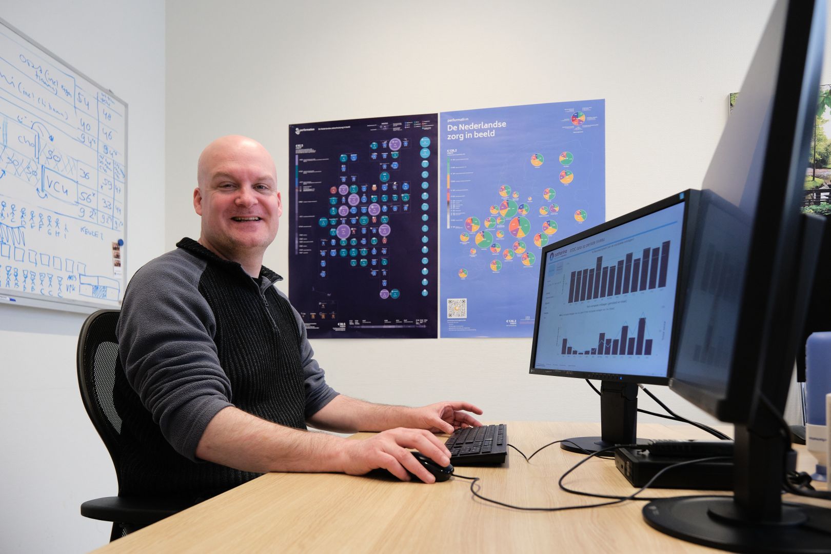 Het Catharina Ziekenhuis is op zoek naar een 𝗦𝗲𝗻𝗶𝗼𝗿 𝗩𝗲𝗿𝗸𝗼𝗼𝗽𝗮𝗱𝘃𝗶𝘀𝗲𝘂𝗿 die zorgverzekeraars, interne teams en partners met elkaar verbindt. Jij zorgt ervoor dat afspraken helder zijn, processen soepel verlopen en onze vooruitstrevende zorgvisie goed wordt overgebracht.

𝙒𝙖𝙩 𝙟𝙚 𝙙𝙤𝙚𝙩:
👉 Beheren van relaties met zorgverzekeraars
👉 Afspraken maken en deze vertalen naar concrete acties
👉 Samenwerken aan strategische projecten en zorgcontracten

Werk in een omgeving waar zorginnovatie centraal staat en je de kans krijgt om continu te ontwikkelen. Heb jij een scherp oog voor cijfers en ben je goed in het leggen van verbindingen? Dan hebben wij de perfecte rol voor jou!
Solliciteer nu en zet je expertise in voor de zorg van morgen! 

https://lnkd.in/gcdBijcQ

#werkenbijcatharina