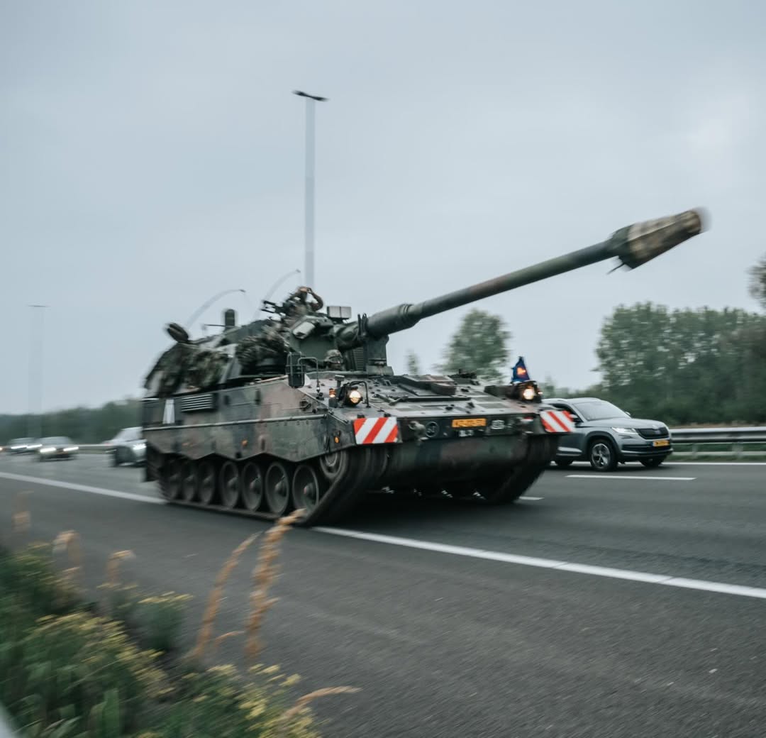 Throwback naar de oefening Ferocious Bison🦬💥#wijzijnartillerie #artillerie #defensie #werkenbijdefensie