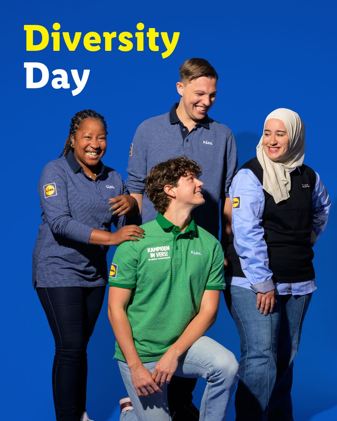 🌍 Diversity Day: Een dag die in het teken staat van verbinding en jezelf kunnen & mogen zijn. Je verdient t'! 

Diversiteit & Inclusie zit bij Lidl niet alleen in ons beleid, maar vooral in onze mensen. In verhalen, ervaringen en initiatieven. Van het buddyprogramma voor ouders, het mentorprogramma, stratego voor vrouwen tot aan deelname bij de Eindhoven Pride Parade: Wij investeren in initiatieven die écht het verschil maken 💛 

Ontzettend trots dat ik in mijn rol en als collega hier een steentje aan bij mag dragen! 

Wil je meer weten over deze initiatieven? Lees het via de link in de comments!

#TeamLidl #Jeverdient't #Diversityday