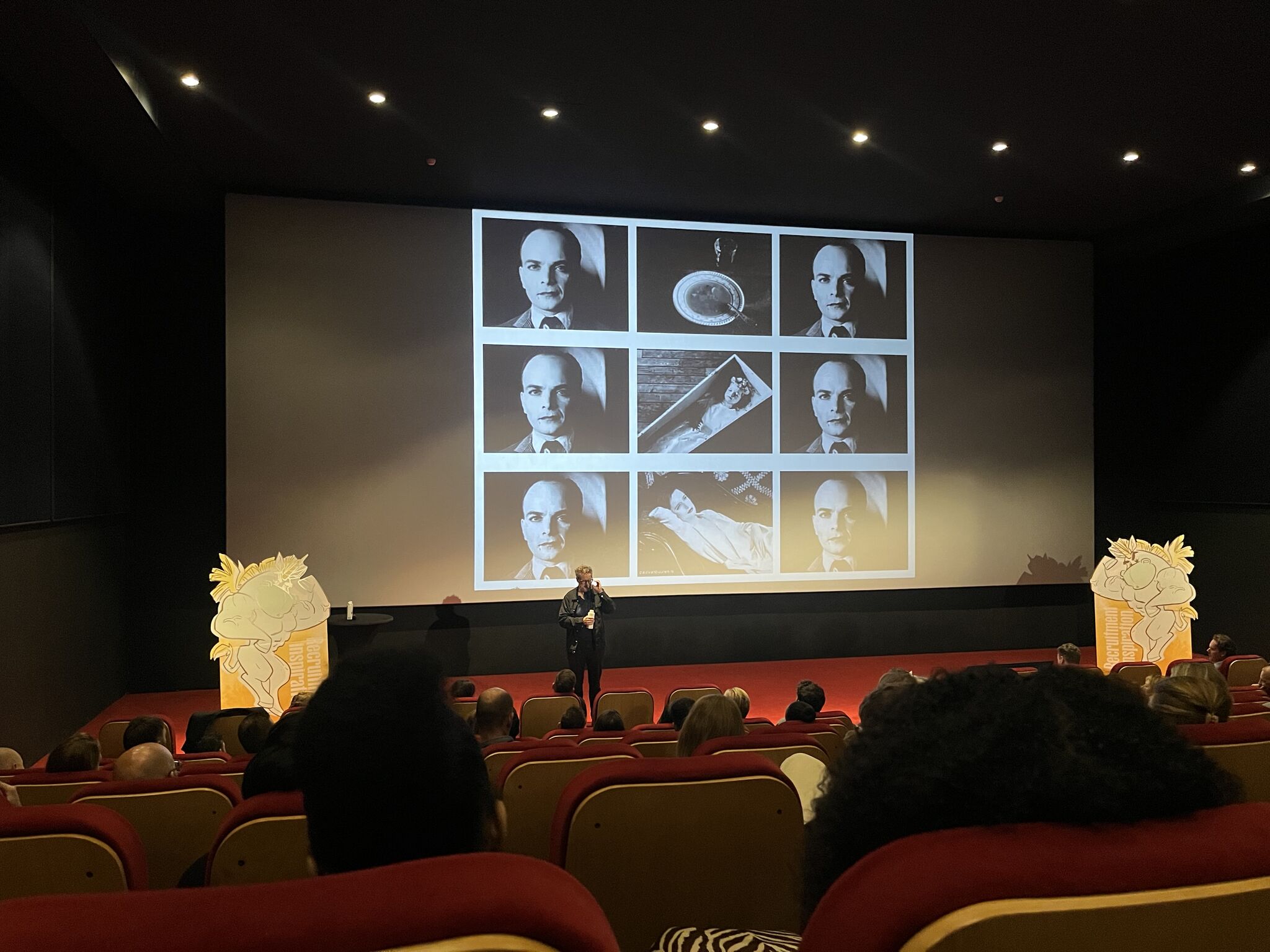 Check out Martin Koolhoven bij Recruitment Unicorns in Pathé Nederland

Laatste kans! Je hebt het vast al voorbij zien komen op jouw tijdlijn: Recruitment Inspiration on Steroids, een energiek HR-programma dat langs vijf Pathé-locaties door Nederland toert. 

We hebben er al 2 gehad, Breda is uitverkocht dus je kunt nog kiezen uit:
🏓 6 november Pathé Zwolle
🏓 25 november Pathé Amsterdam

Wat kun je verwachten?
👯 Géén lange slides of saaie sessies, maar gas op die lolly!
👯 Sprekers als Martin Koolhoven over storytelling, Diana Magielsen over Skills Rodeo en mijn lieve vriend Lars Evers over freelancers en meer. 
👯 Filmsfeer, frisse ideeën én een goodiebag met boeken, popcorn en verrassingen en wij doen met Nutzy | by Purple Squirrel Effect ook lekker mee.

Zie je snel!

#nutzy #recruitmentunicorns #jaerisveelpopcorn

Arjan Elbers