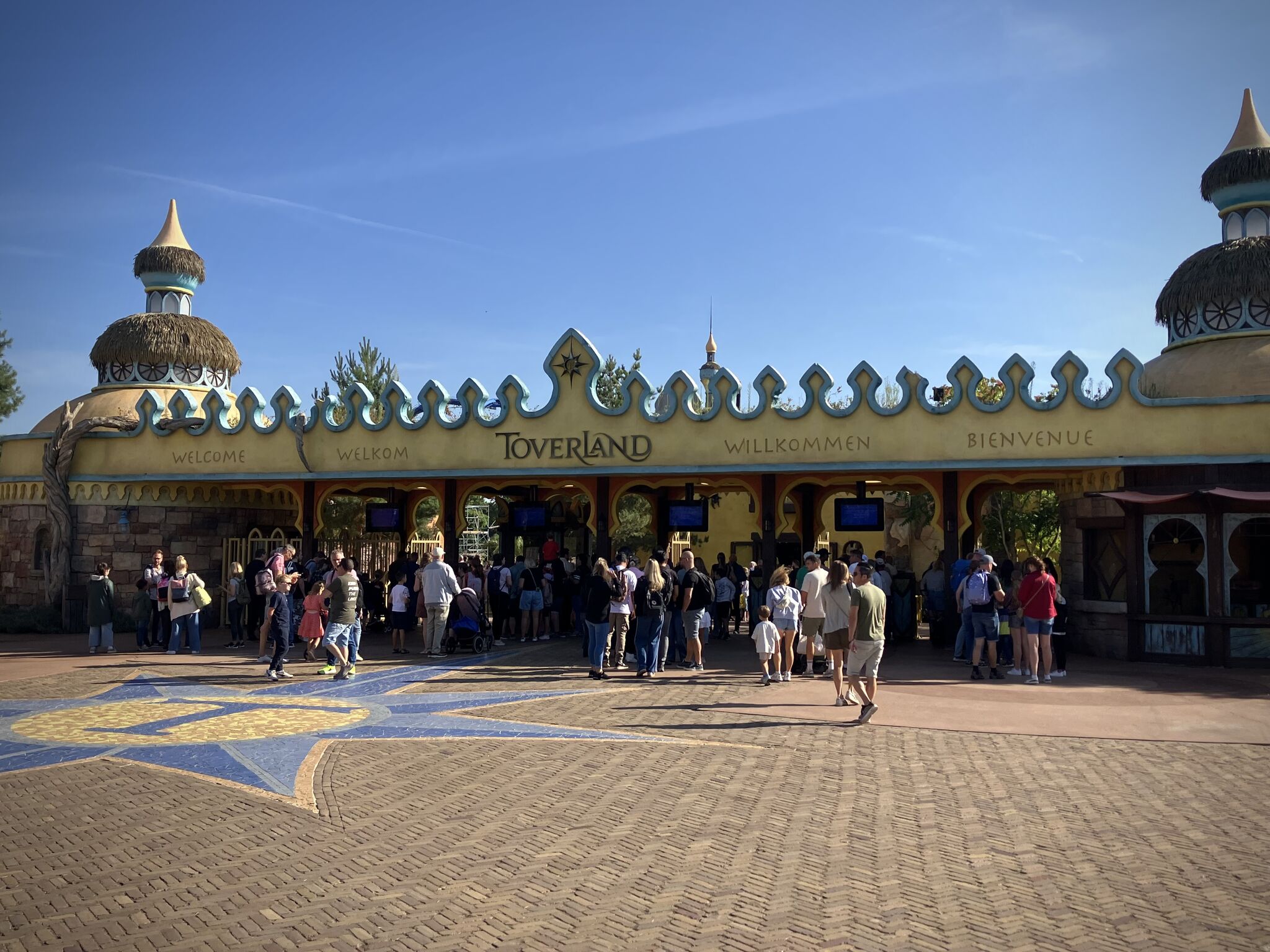 Work hard, play hard. A motto we take all too seriously at Frencken Europe B.V.!

For this reason over 500 people (colleagues, partners & kids) enjoyed our treasured yearly #Family #Day yesterday at #Toverland. With great weather and  plenty to enjoy, we can once again call the event a spectacular success thanks to the care of our Staff Association Jeroen Hoedemaekers, @Marion Dieters, Kjeld Kuijten, @Henk van den Boomen, Tim Philippen and Ashana van Giessen!

Want to know more and/or inspired to join the team and be part of our next #Frencken event on 02-10-2025 (to be revealed soon)? Let us know at Frencken Mechatronics (M) Sdn Bhd!

#People #Projects #Perspective #Teamwork #InItTogether