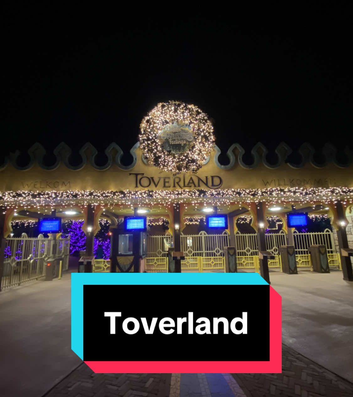 Toverland Winter Feelings 🎄 #themepark #netherlands #toverland #christmas #winterfeelings 