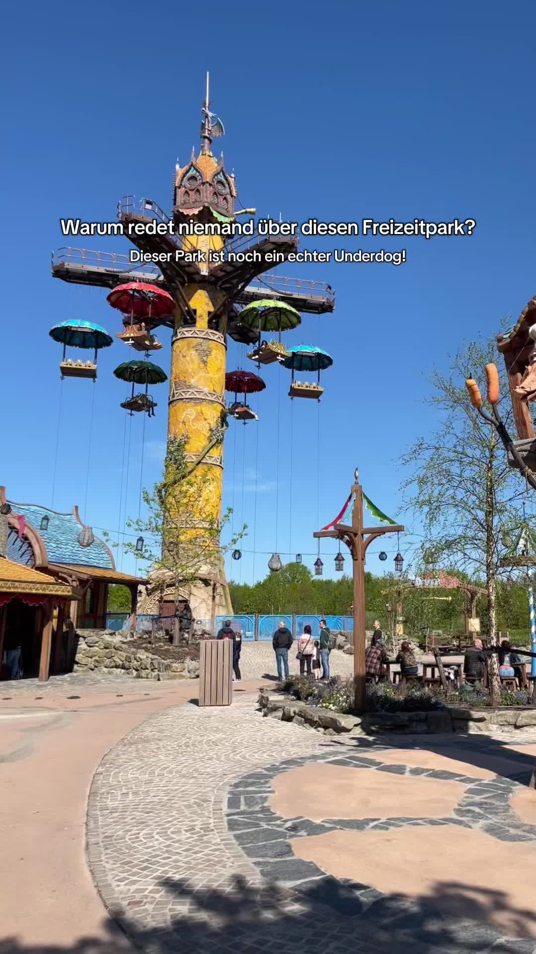 Du kennst diesen Freizeitpark noch nicht? 🎢
Das ist Toverland im niederländischen Sevenum bei Venlo – nur einen Katzensprung von der deutschen Grenze entfernt. 🇳🇱
Der Park hat ganzjährig geöffnet und ist besonders bekannt dafür, dass auch heute noch viele Attraktionen in zwei großen, thematisierten Hallen untergebracht sind. Perfekt also bei jedem Wetter! ☀️🌧️
Von familienfreundlichen Fahrten bis hin zu actionreichen Achterbahnen ist hier für jeden etwas dabei. Dazu kommen liebevolle Thematisierung, tolle Shows und regelmäßig besondere Events. ✨
Ein wirklich beeindruckender Park 🎡 mit einer coolen Geschichte!
Den solltet ihr unbedingt mal besuchen.
Markier dir am besten gleich deinen Freizeitpark-Buddy und plant euren nächsten Trip! 👇🎢 

#freizeitpark #toverland #geheimtipp #achterbahn 