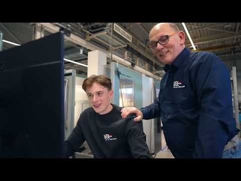 Bij VDL Groep werken professionals vol drive. Trots op de gave producten die  we samen ontwikkelen én maken. Kennis geven we door en kansen grijpen we met beide handen aan. Om te groeien en om uit te blinken. Eén ijzersterk team. Verbonden door een hart voor technologische vooruitgang. 

Ontdek de kracht van VDL zelf op www.werkenbijvdl.nl!