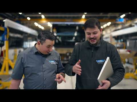 Bij VDL Groep werken professionals vol drive. Trots op de gave producten die  we samen ontwikkelen én maken. Kennis geven we door en kansen grijpen we met beide handen aan. Om te groeien en om uit te blinken. Eén ijzersterk team. Verbonden door een hart voor technologische vooruitgang. 

Ontdek de kracht van VDL zelf op www.werkenbijvdl.nl!