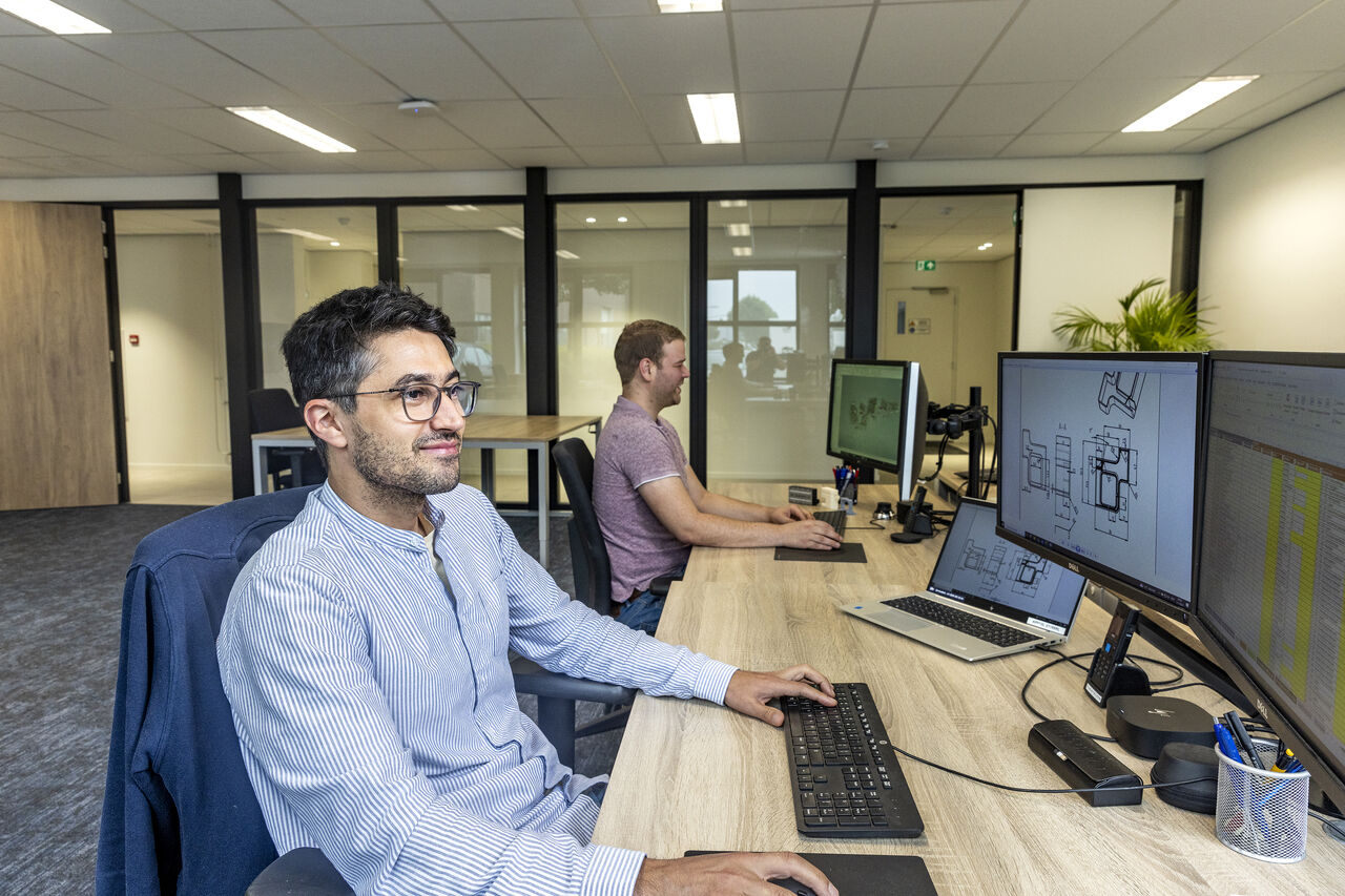 Onder andere bij ons, VDL VDS Technische Industrie  & VDL Gereedschapmakerij, zijn de deuren geopend voor jou - op woensdag 29 oktober tussen 09.00 en 20.00 uur. Kom je ook langs om je carrière een (nieuwe) boost te geven? ☕️

📍Industrieweg 29 te Hapert 

#techniek #werkenbijvdl