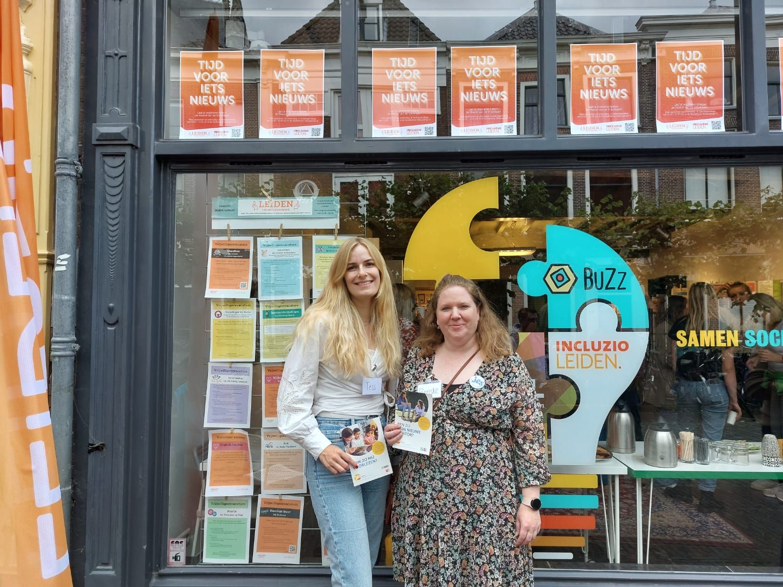 𝐒𝐞𝐩𝐭𝐞𝐦𝐛𝐞𝐫 𝐢𝐬 𝐌𝐚𝐚𝐧𝐝 𝐯𝐚𝐧 𝐝𝐞 𝐕𝐫𝐢𝐣𝐰𝐢𝐥𝐥𝐢𝐠𝐞𝐫 𝗶𝗻 𝗟𝗲𝗶𝗱𝗲𝗻

Morgen zijn wij bij Incluzio Leiden in de StadsKamer (Nieuwstraat 7 in Leiden) om al jullie vragen over vrijwilligerswerk bij JES Rijnland te beantwoorden. Kom gezellig langs!

Als vrijwilliger van JES kun je echt iets betekenen voor de toekomst van een kind. En help je mee de (onderwijs)kansen van kinderen te vergroten. Bijvoorbeeld als:

🔷 Mentor/coach Klaar voor de BrugKlas
🔷 Mentor/coach KANS
🔷 Voorlezer VoorleesExpress
🔷 Hulpmoeder/vader Speelgroep
🔷 Gastdocent WeekendKlas

We vertellen je er graag meer over. Zien we je zaterdag?

#vrijwilligerswerk #tijdvoorietsnieuws #gelijkekansen #werkenaangelijkekansen